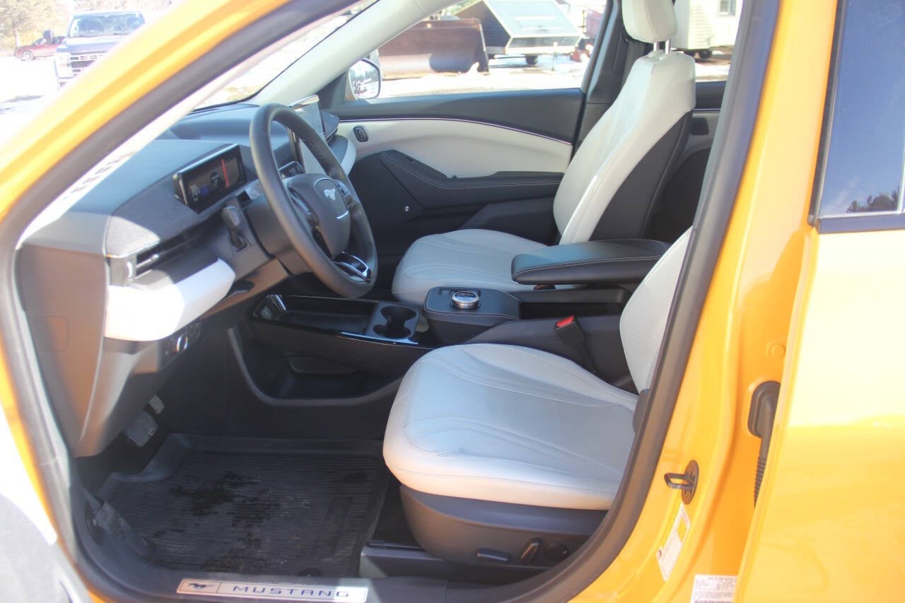 2022 Ford Mustang Mach-E Premium AWD 4dr SUV