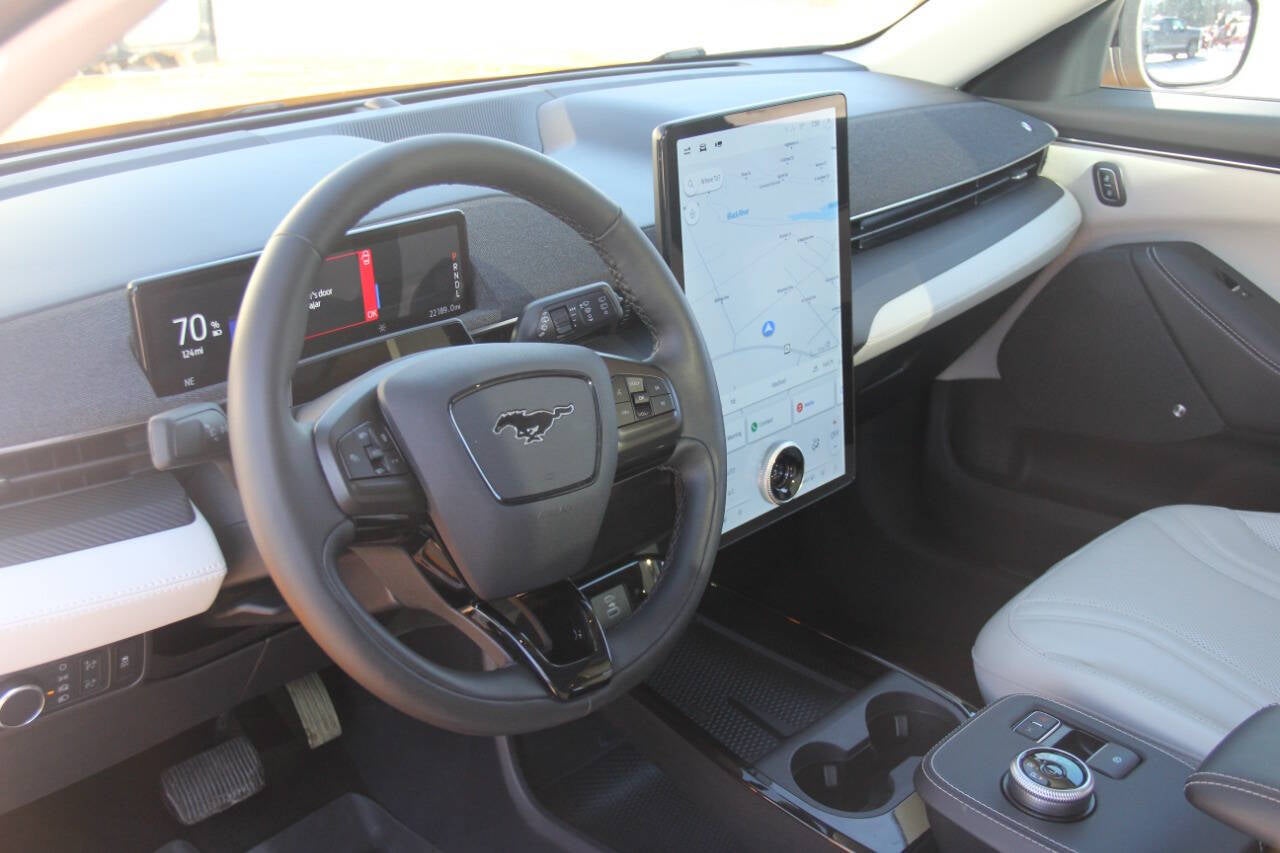 2022 Ford Mustang Mach-E Premium AWD 4dr SUV