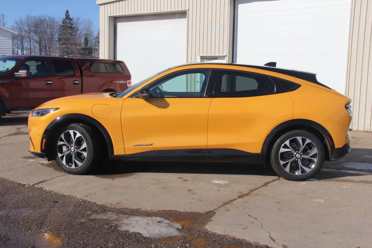 2022 Ford Mustang Mach-E Premium AWD 4dr SUV