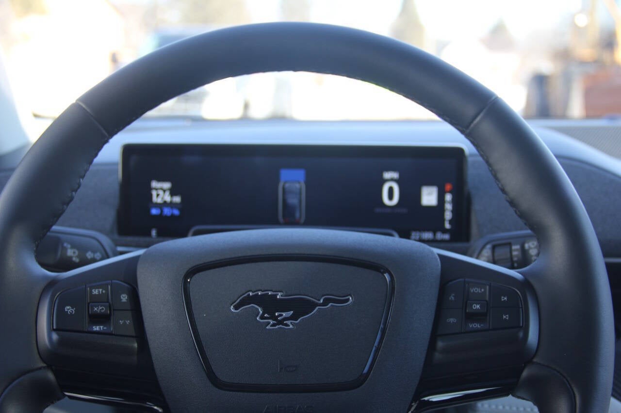 2022 Ford Mustang Mach-E Premium AWD 4dr SUV