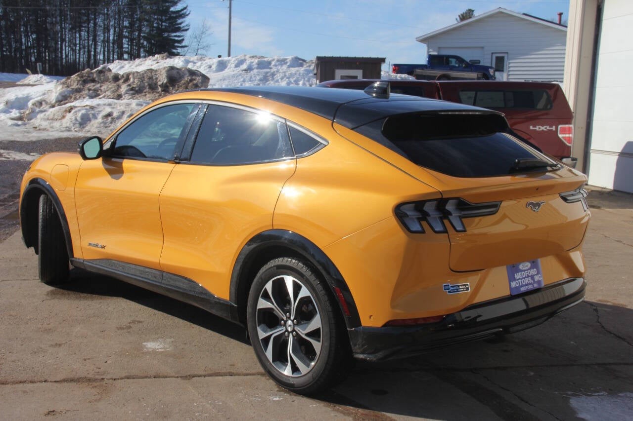 2022 Ford Mustang Mach-E Premium AWD 4dr SUV