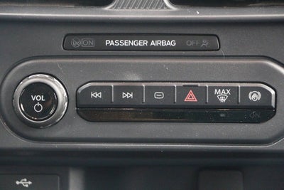 2025 Ford Maverick XL 4dr SuperCrew 4.5 ft. SB