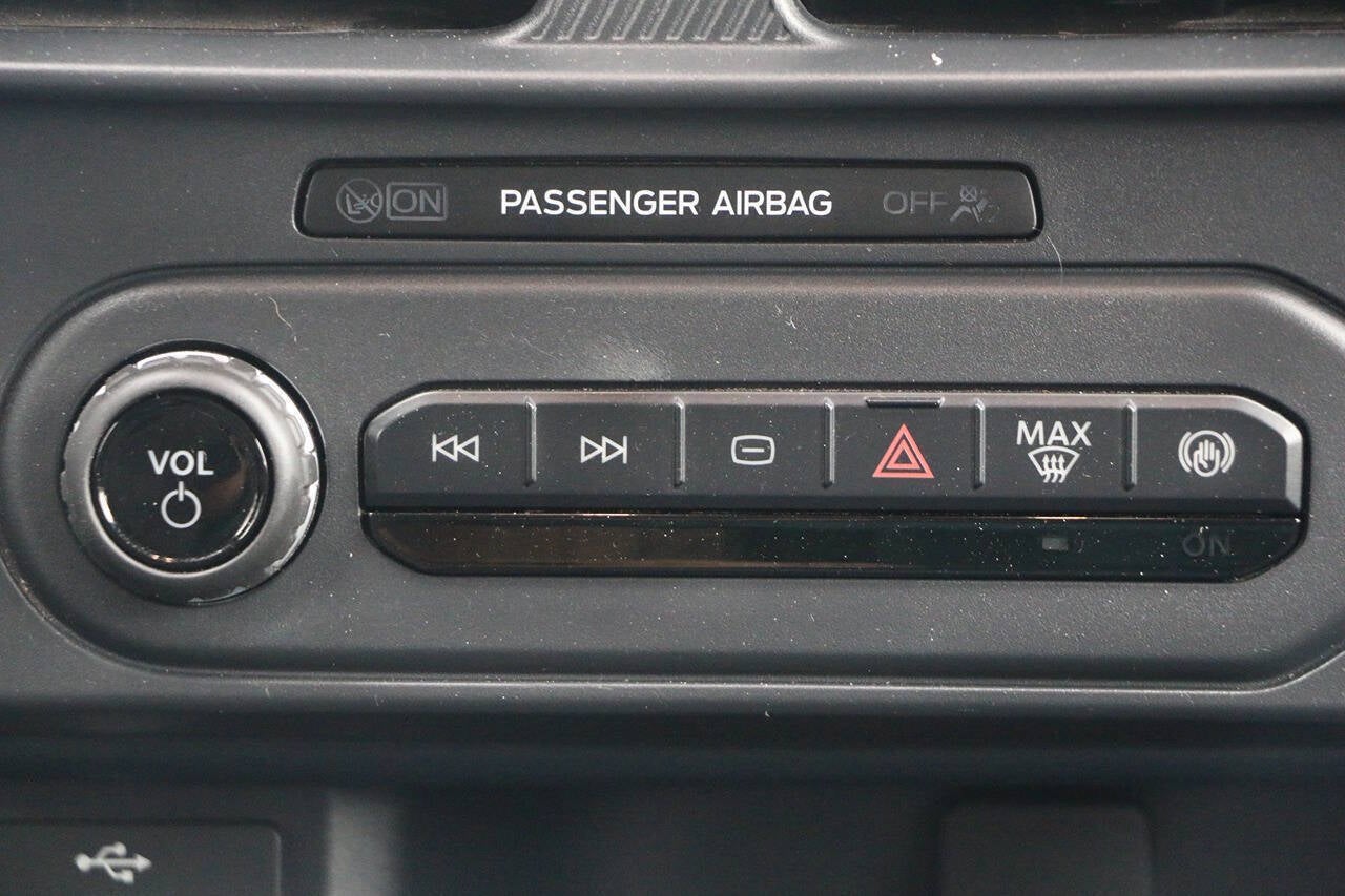 2025 Ford Maverick XL 4dr SuperCrew 4.5 ft. SB