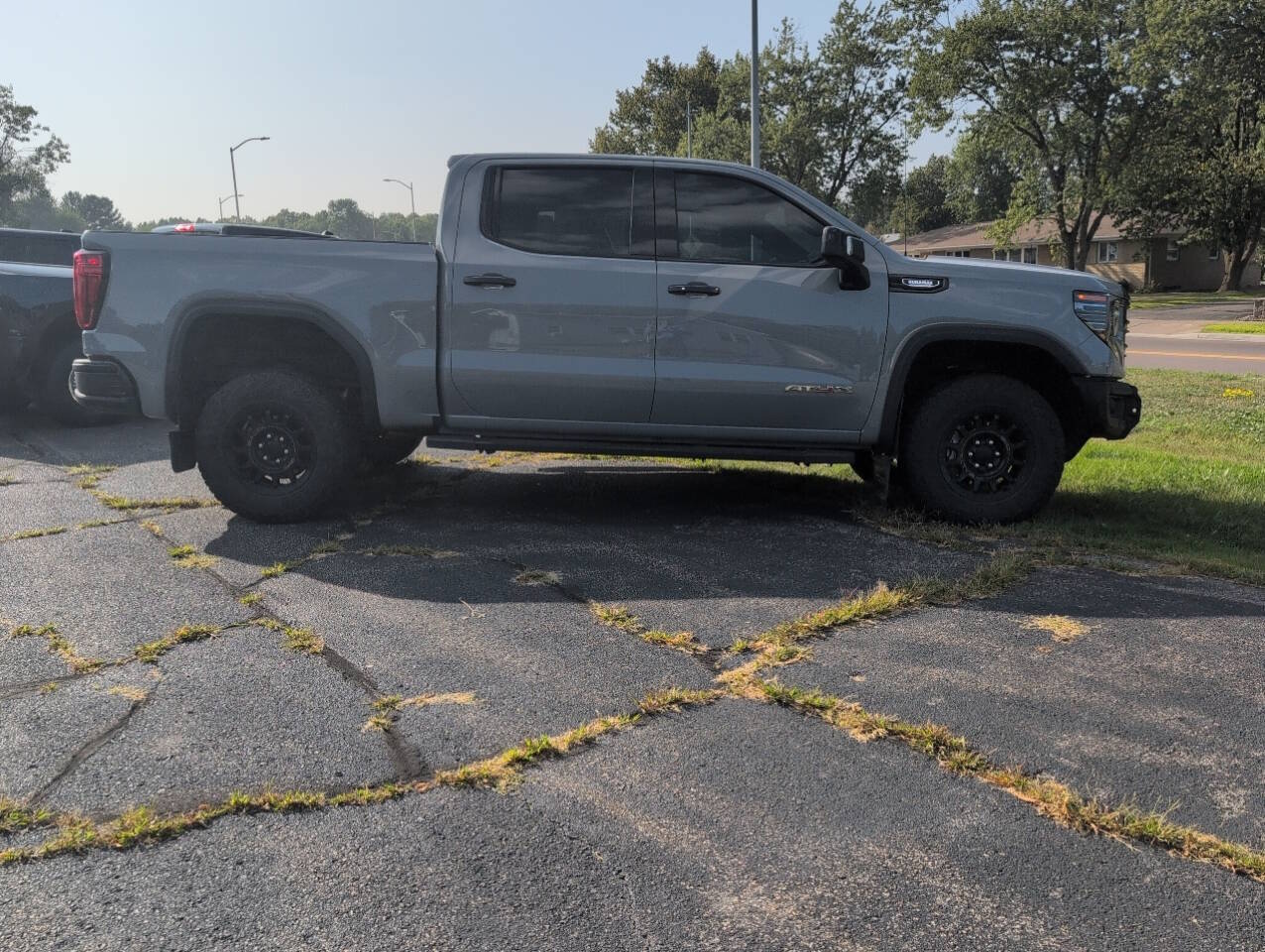 2024 GMC Sierra 1500 AT4X 4x4 4dr Crew Cab 5.8 ft. SB