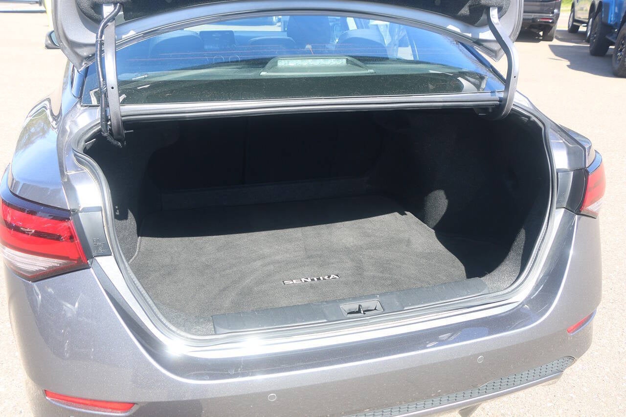 2024 Nissan Sentra SV 4dr Sedan