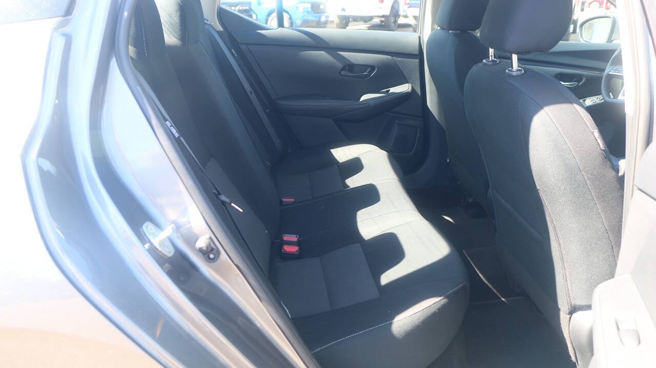 2024 Nissan Sentra SV 4dr Sedan