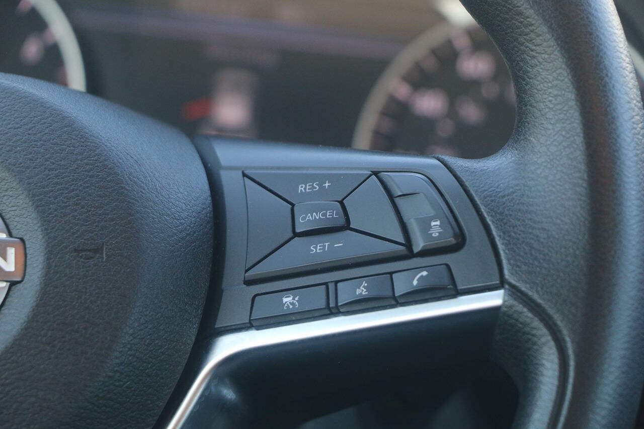 2024 Nissan Sentra SV 4dr Sedan