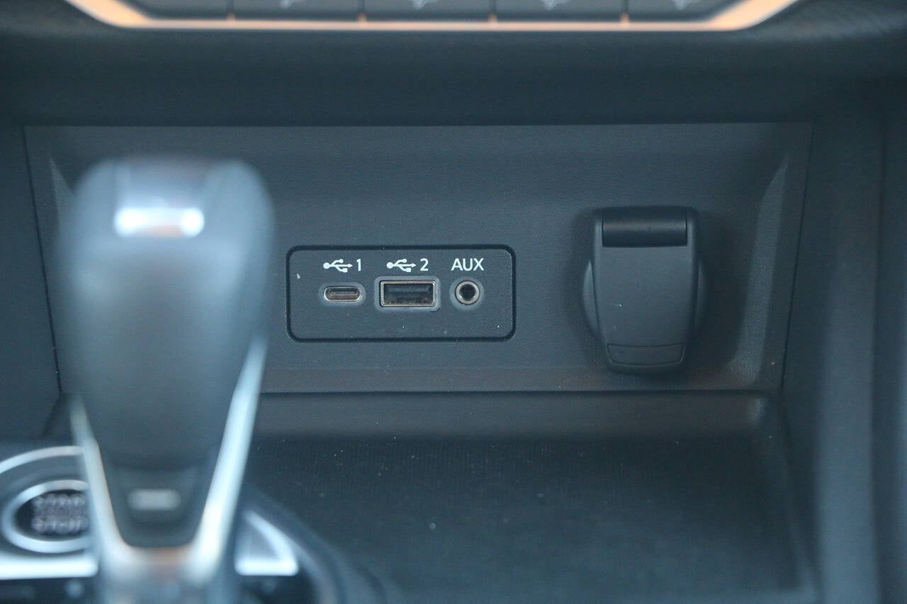 2024 Nissan Sentra SV 4dr Sedan