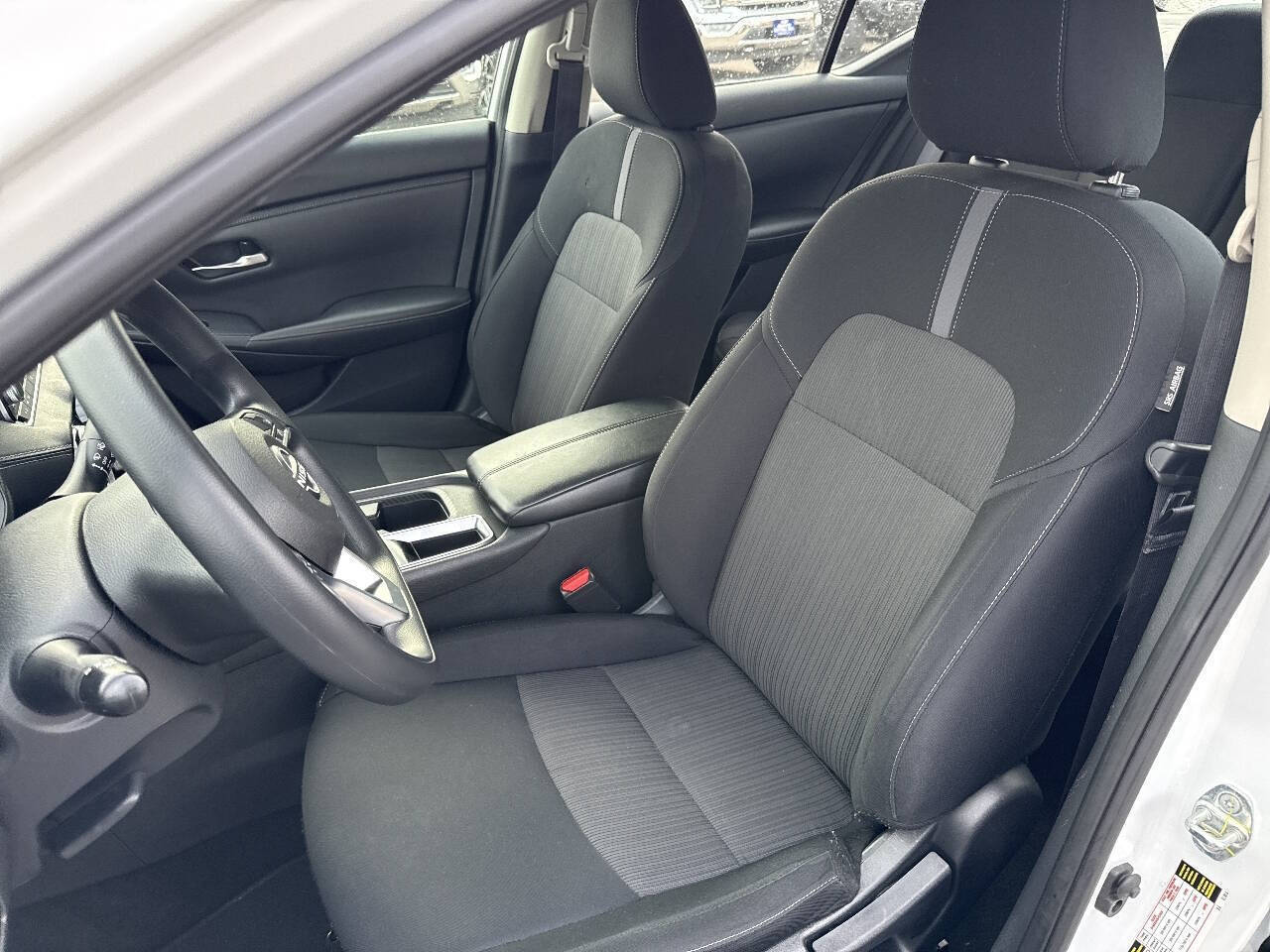 2024 Nissan Sentra SV 4dr Sedan