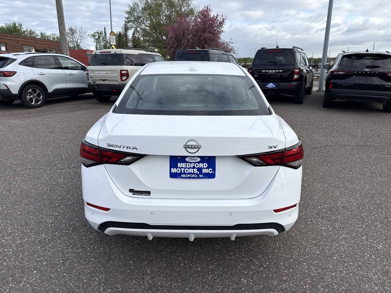 2024 Nissan Sentra SV 4dr Sedan