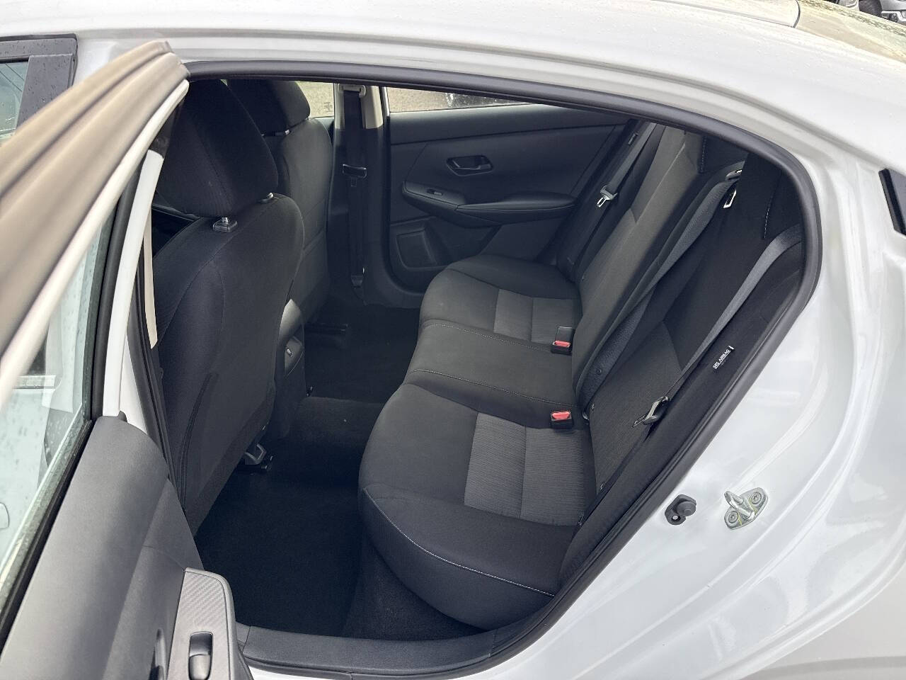 2024 Nissan Sentra SV 4dr Sedan