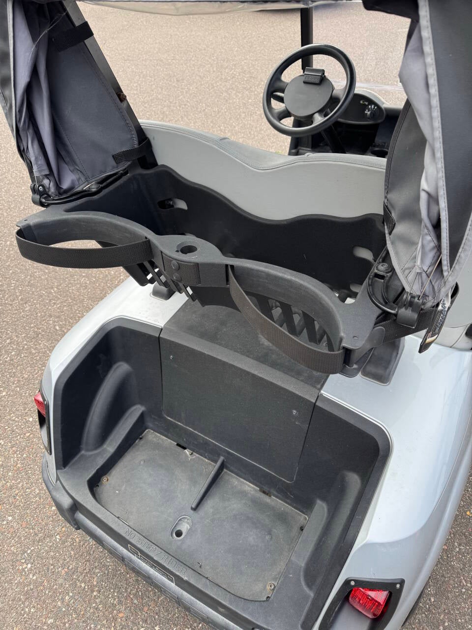 2020 E-Z-GO RXV Elite