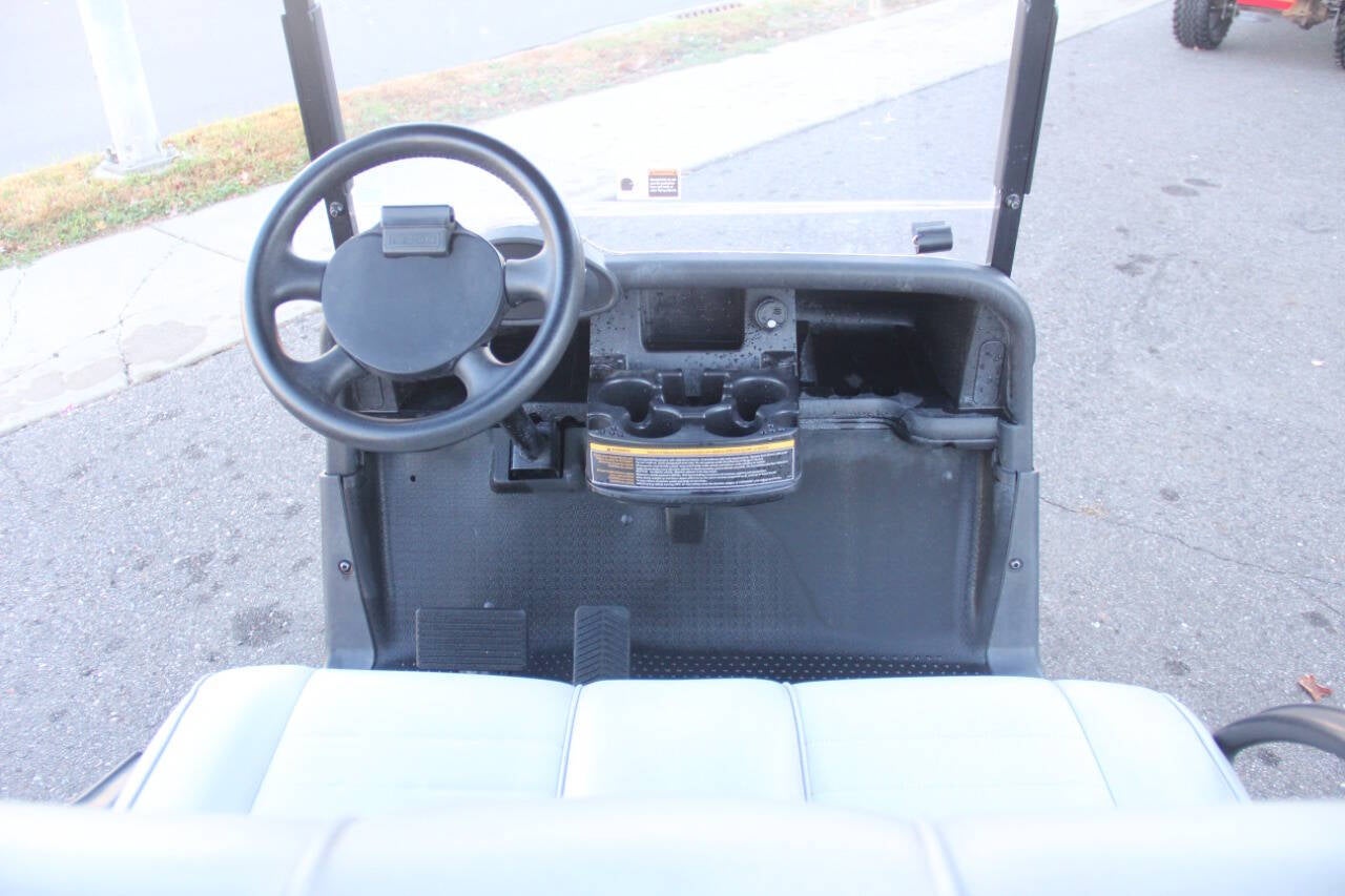 2020 E-Z-GO RXV ELiTE Base