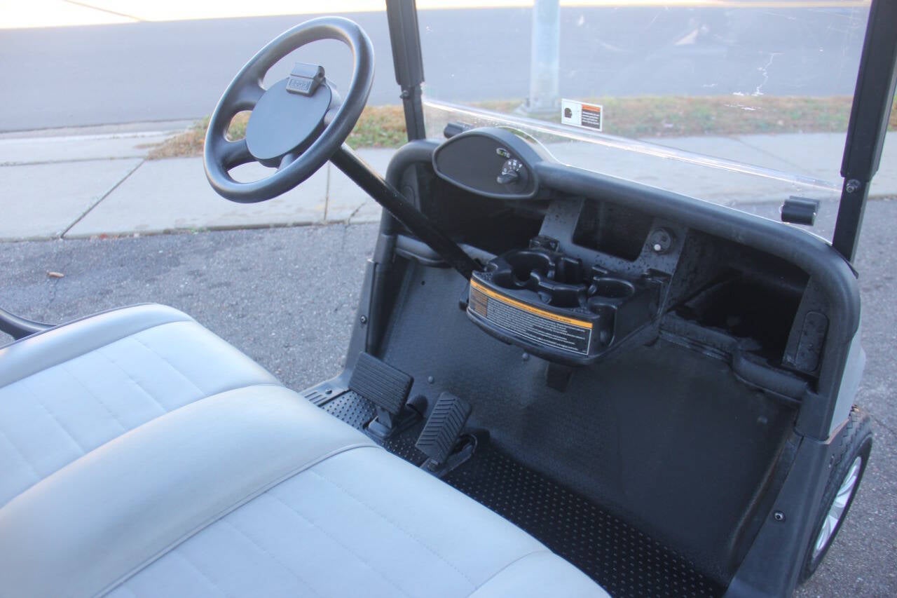 2020 E-Z-GO RXV ELiTE Base