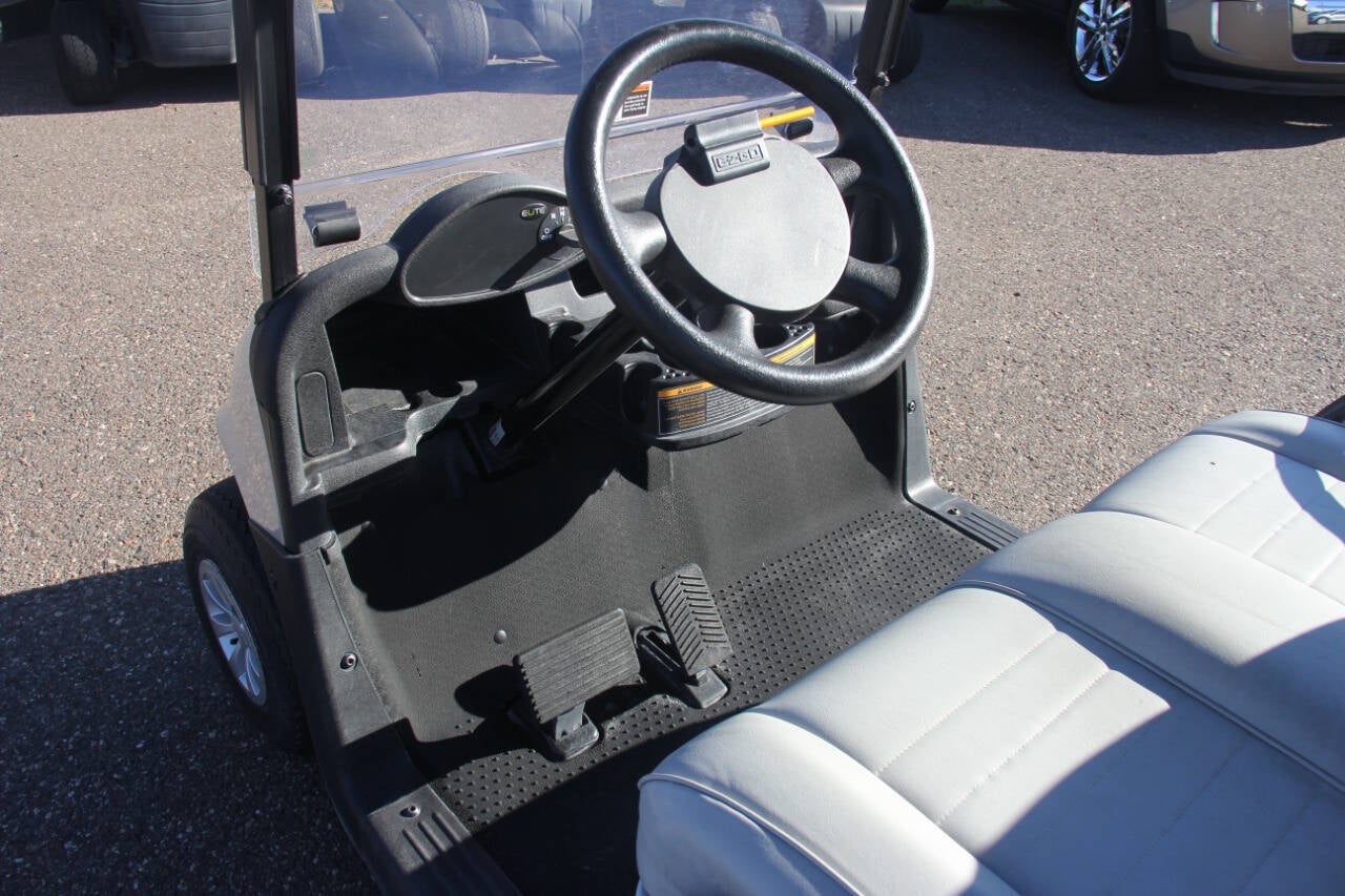 2020 E-Z-GO RXV ELiTE Base