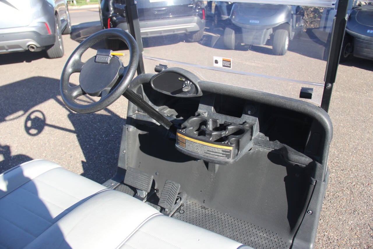 2020 E-Z-GO RXV ELiTE Base