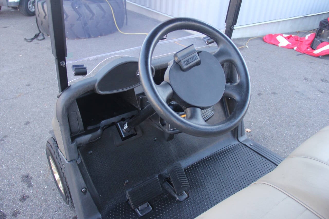 2020 E-Z-GO RXV ELiTE Base