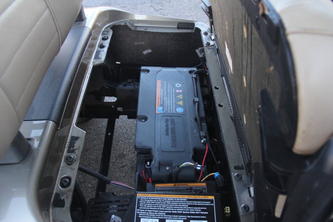 2020 E-Z-GO RXV ELiTE Base