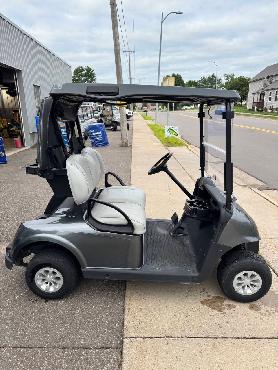 2020 E-Z-GO RXV Elite