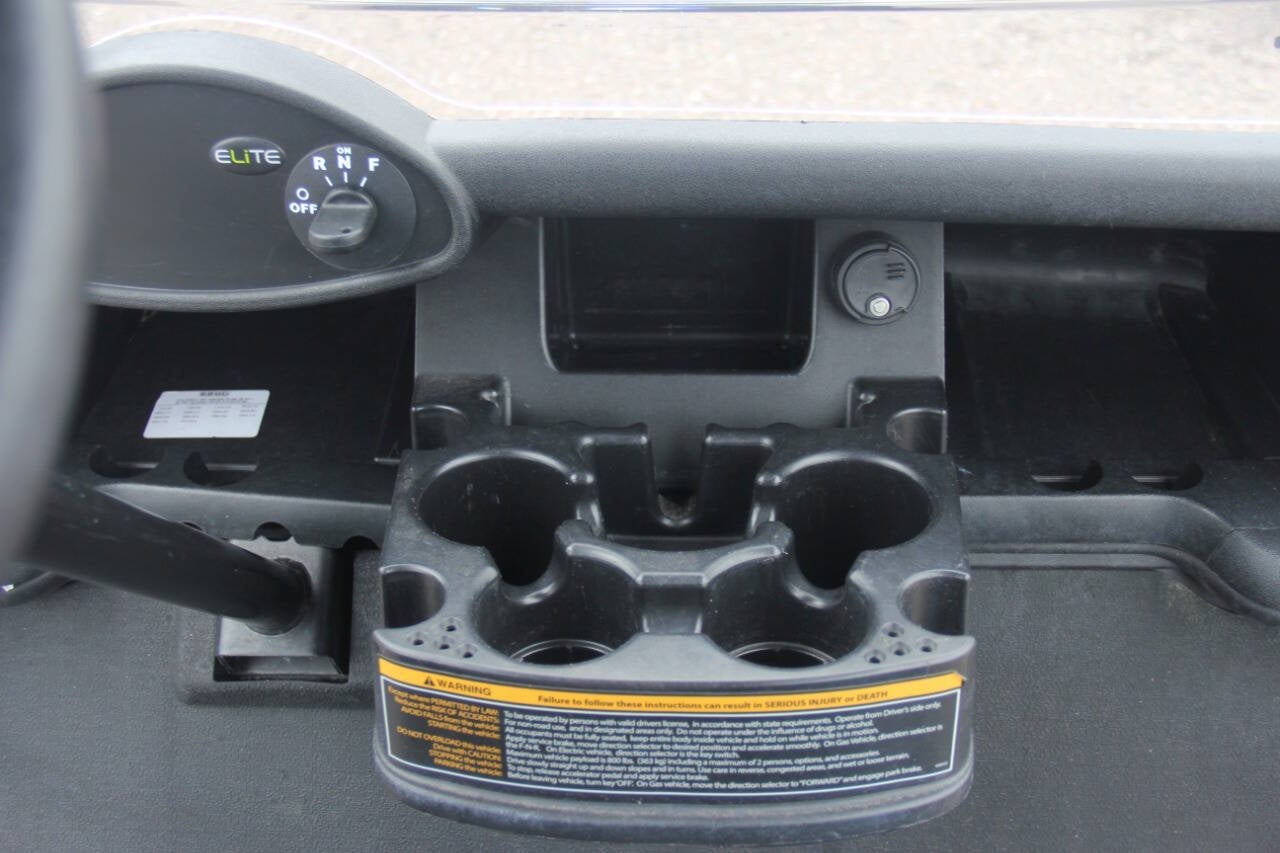 2020 E-Z-GO RXV Elite