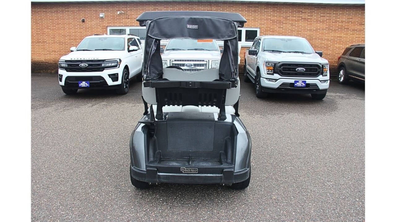 2020 E-Z-GO RXV Elite