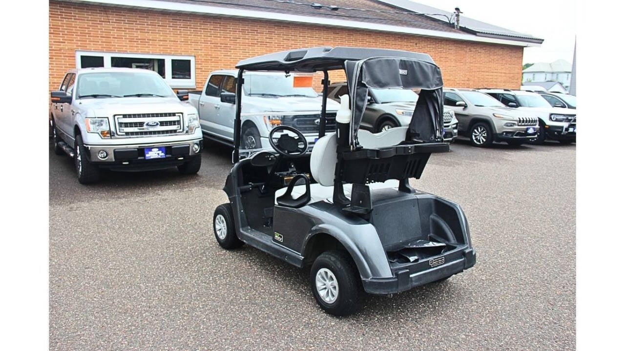 2020 E-Z-GO RXV Elite