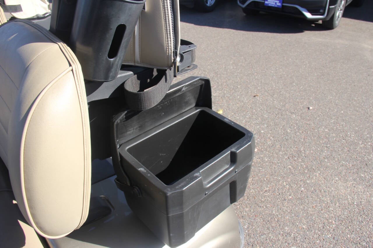 2020 E-Z-GO RXV ELiTE Base