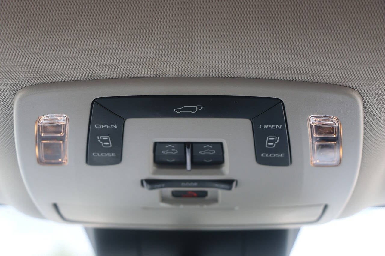 2023 Toyota Sienna XLE 7 Passenger AWD 4dr Mini Van