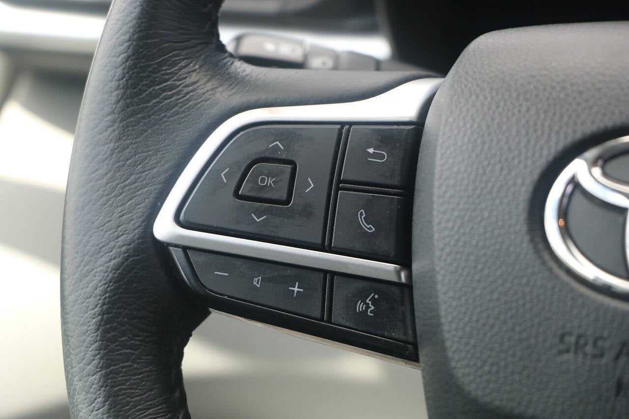 2023 Toyota Sienna XLE 7 Passenger AWD 4dr Mini Van