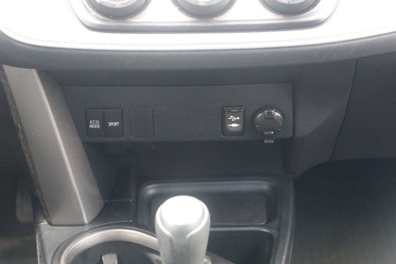 2016 Toyota RAV4 LE AWD 4dr SUV
