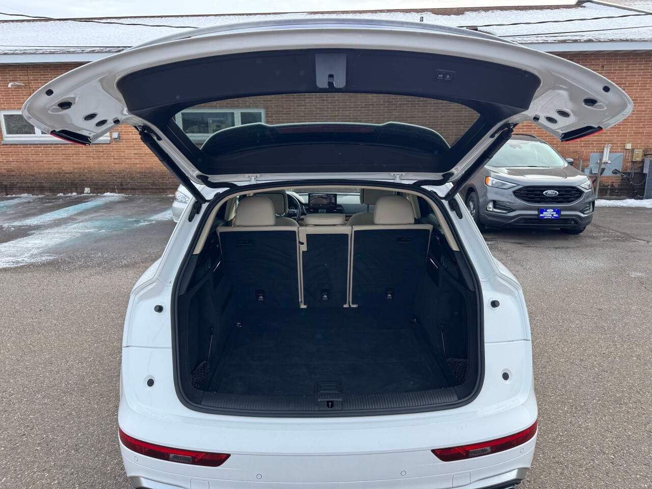 2022 Audi Q5 quattro S line Prem Plus 45 TFSI AWD Premium 4dr SUV