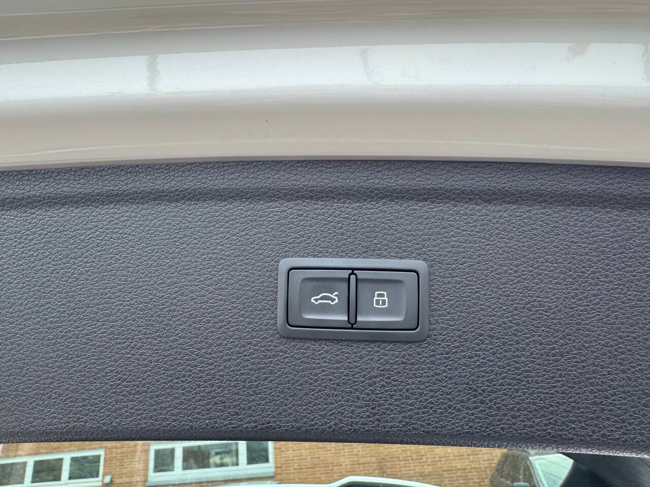 2022 Audi Q5 quattro S line Prem Plus 45 TFSI AWD Premium 4dr SUV