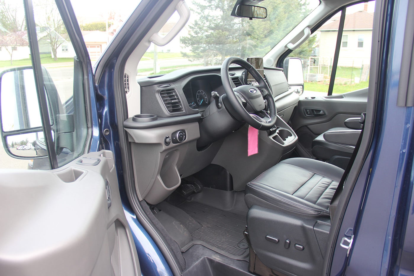 10 Passenger Transit (AWD) | Medford Motors, Inc. in Medford WI