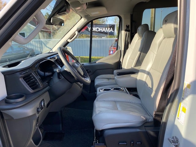 9 Passenger Luxury Explorer (AWD) | Medford Motors, Inc. in Medford WI